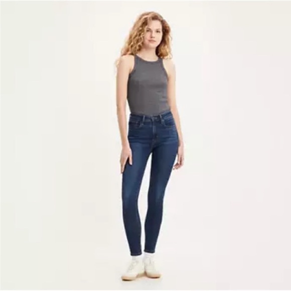 Levi's High Rise Dark Wash Skinny 721 Jeans - Picture 8 of 11